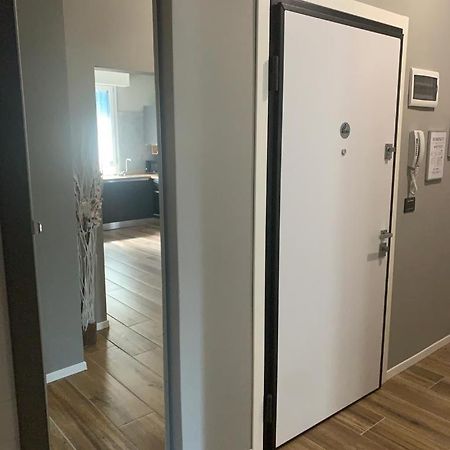 Nibu Appartamenti - Appartamento Centrale Comodo A Tutto, Anche A Villa Chiara Casalecchio Di Reno Exteriör bild