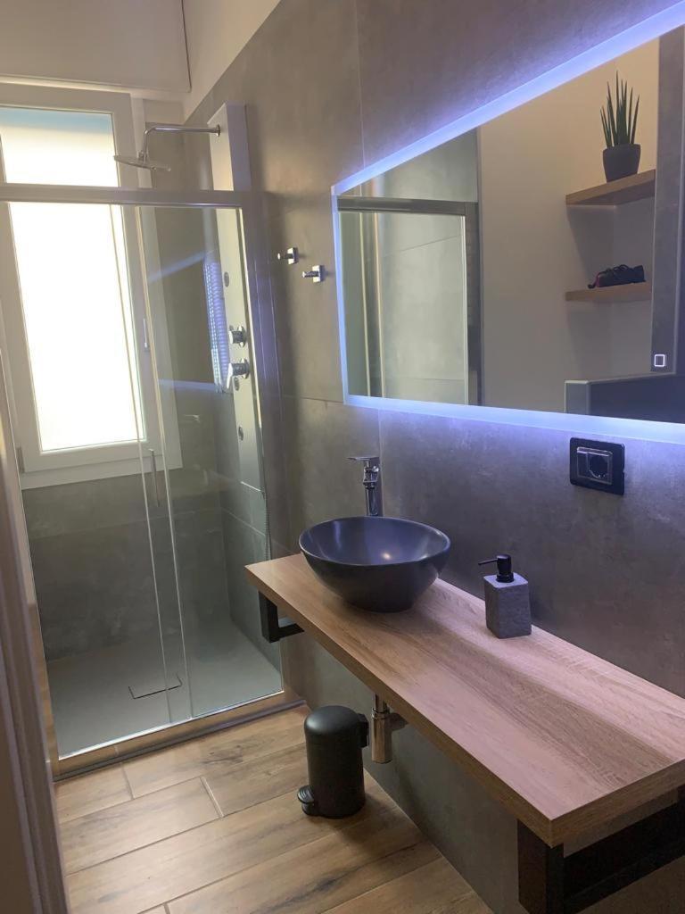 Nibu Appartamenti - Appartamento Centrale Comodo A Tutto, Anche A Villa Chiara Casalecchio Di Reno Exteriör bild